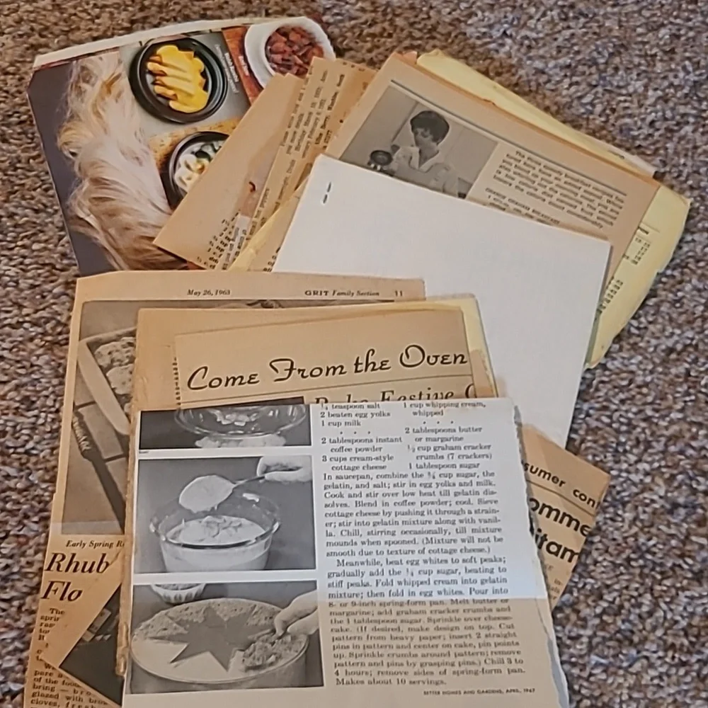 Betty Crocker Picture Cook Book with Vibrant Food Imagery